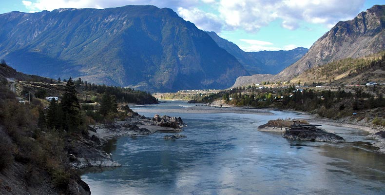 Blick auf Lillooet am Fraser