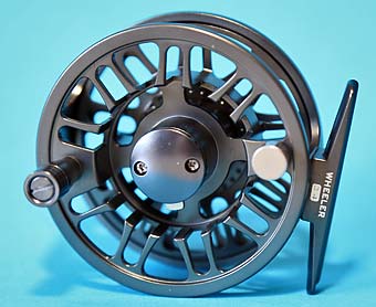 Eine kleine, günstige Fliegenrolle, die Wheeler Wheeler Fliegenrolle Klasse 3-4