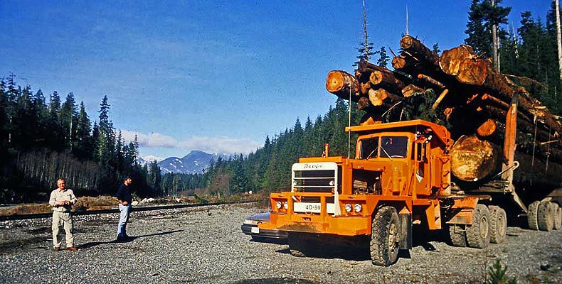 Holzladung auf Vancouver Island