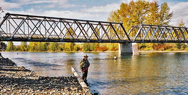 Am Bulkley auf Steelhead mit der Nymphe