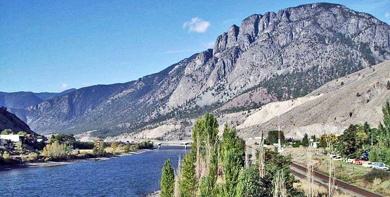 Bei Spences Bridge am Thompson